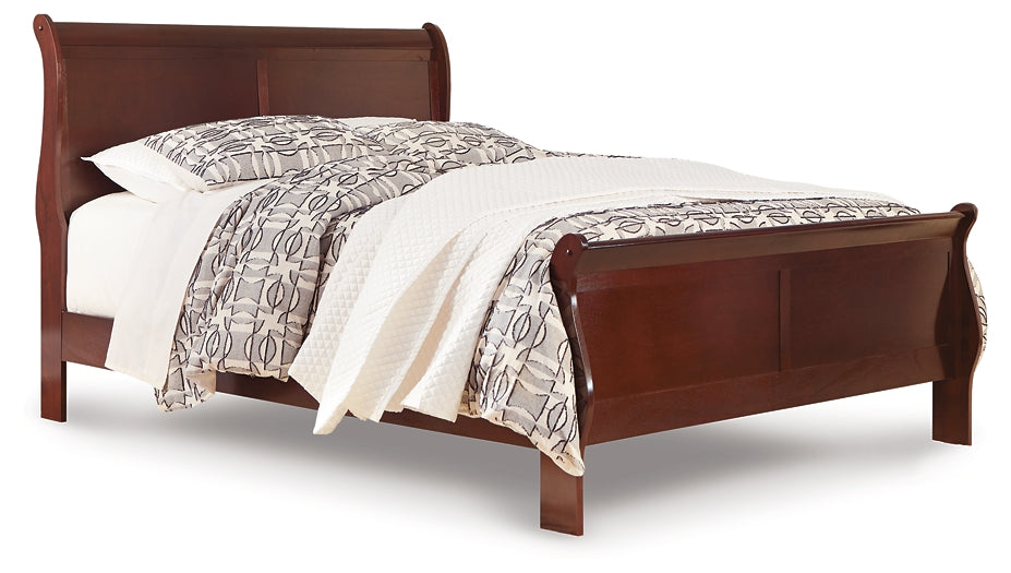 Alisdair Queen Sleigh Bed with Mirrored Dresser and 2 Nightstands