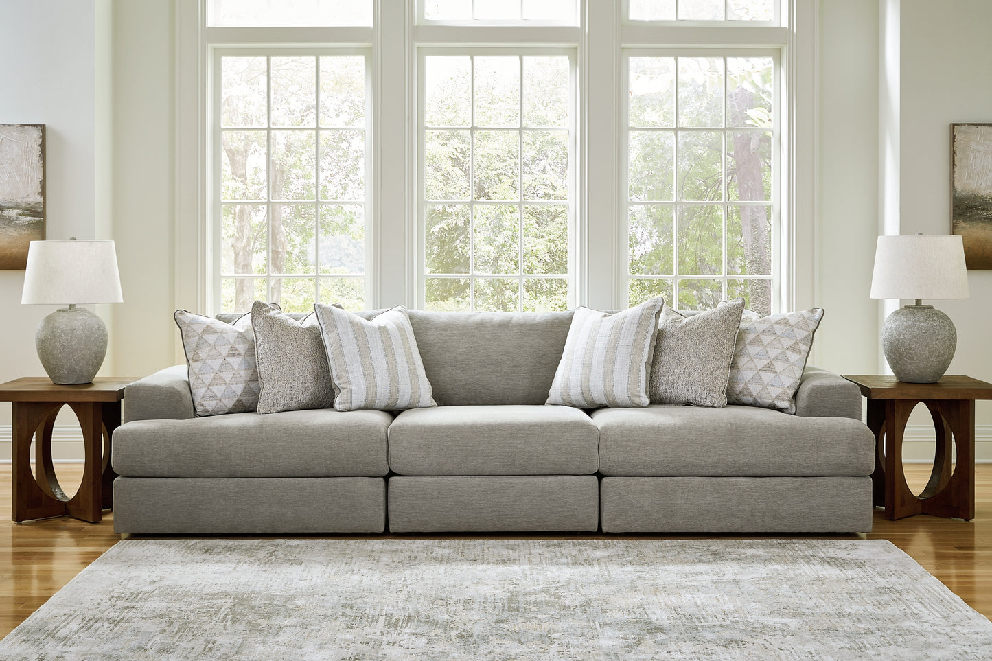 Avaliyah 3-Piece Sectional with Ottoman