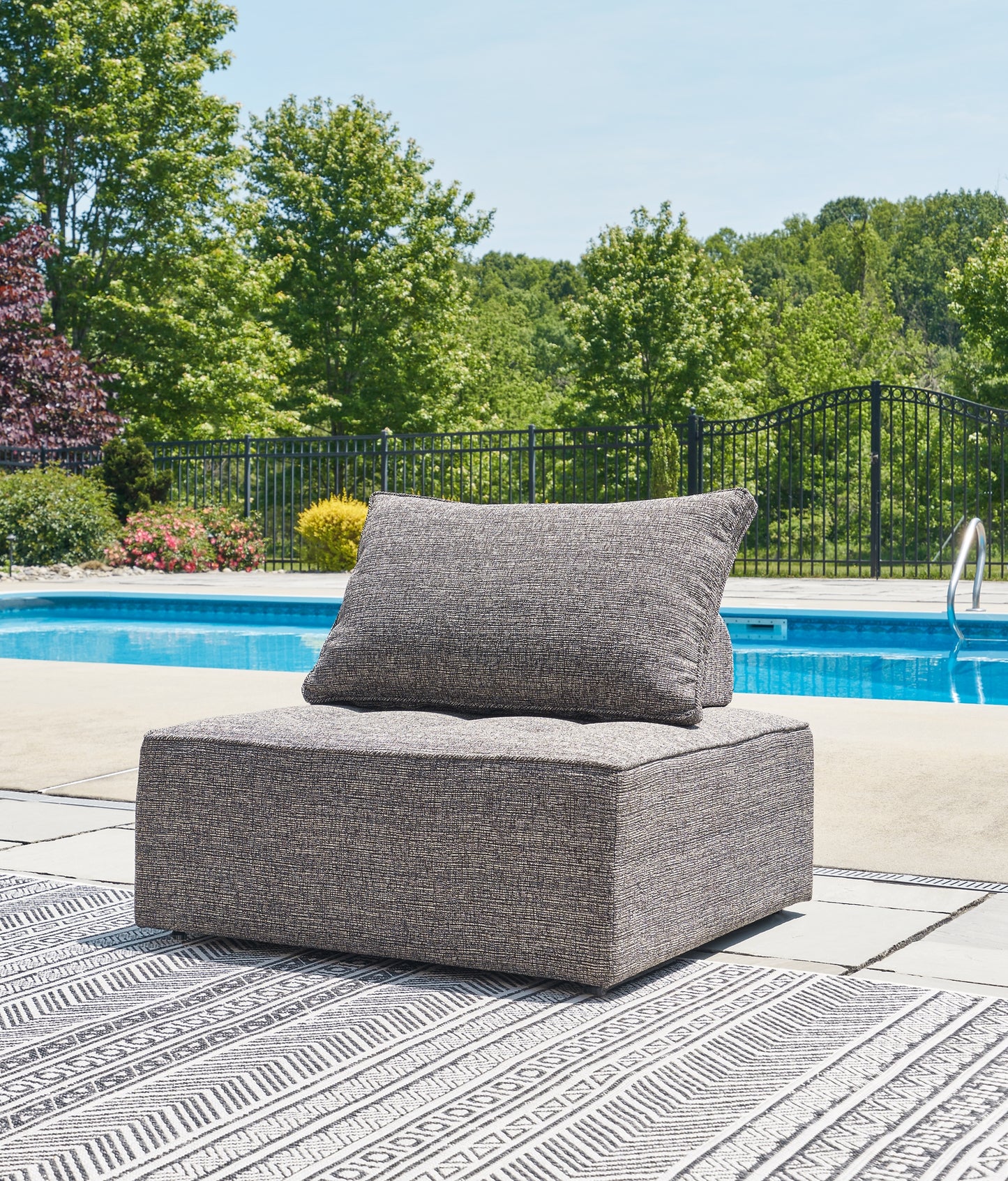 Bree Zee 8-Piece Outdoor Modular Seating